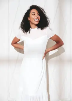Aluguel de vestido de noiva com manga morcego, um diferencial fashion e elegante - Noivas SP