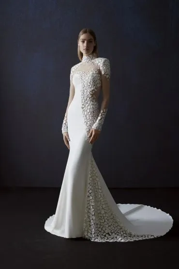 Close do corte sereia mostrando transição do corpete para a cauda - Aluguel de vestidos com modelagem perfeita em SP